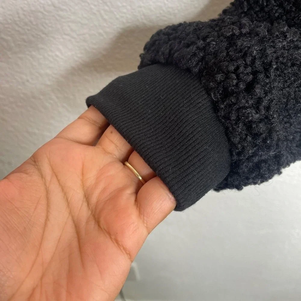 Wild Fable Black Sherpa Borg Fleece Cropped Sweatshirt Pullover Crew Neck Medium - Picture 8 of 12